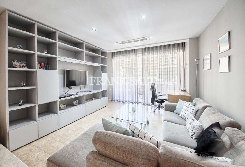 1 Bed, ApartmentFor Sale, Portomaso, Malta