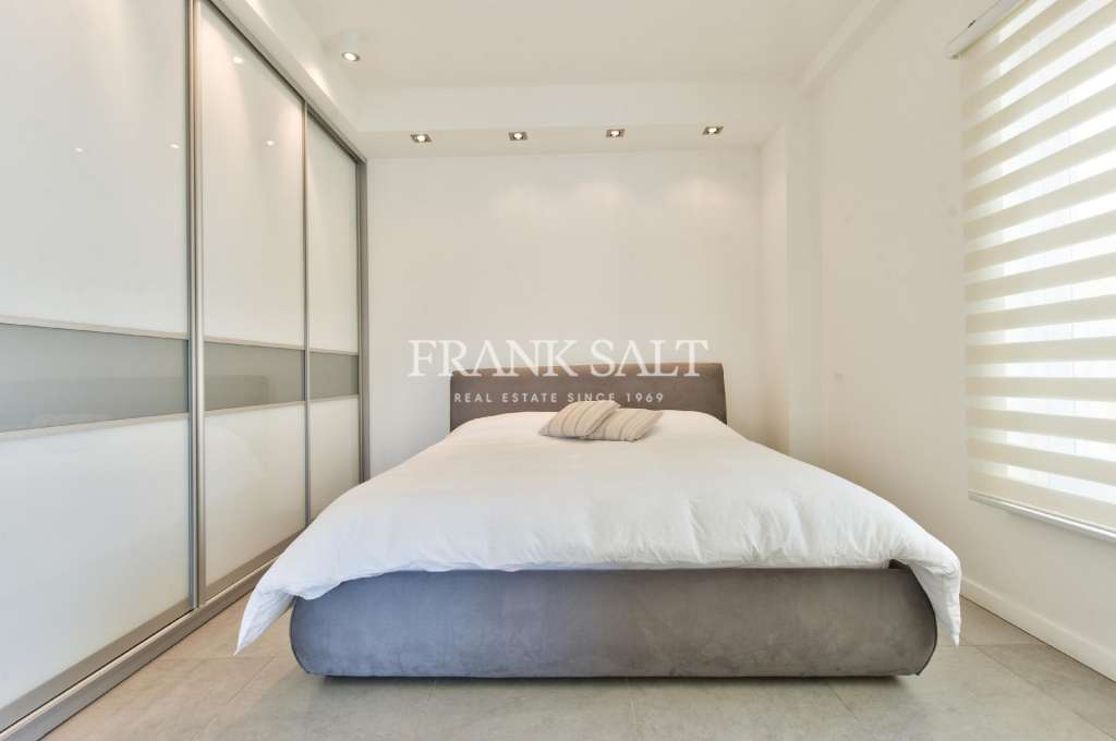 4 Bed, ApartmentFor Sale, Fort Cambridge, Malta