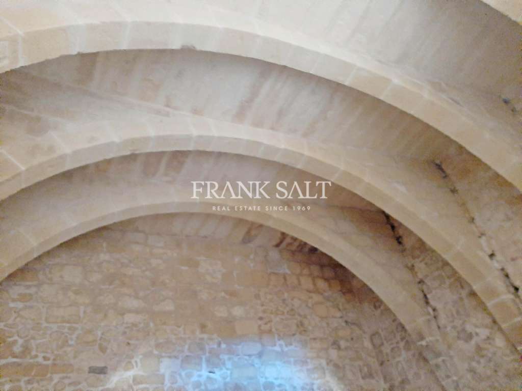 Commercial Property, For Sale