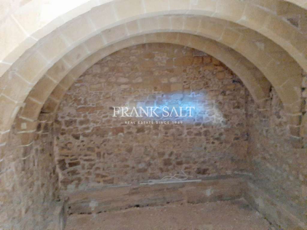 Commercial Property, For Sale