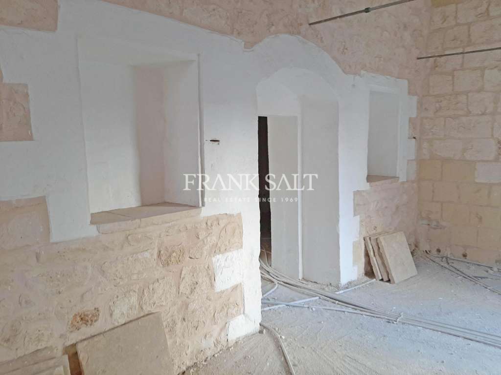 Commercial Property, For Sale