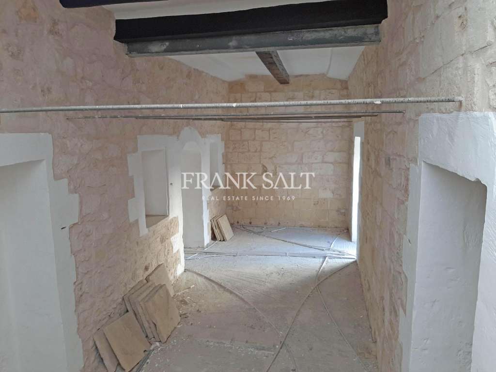 Commercial Property, For Sale