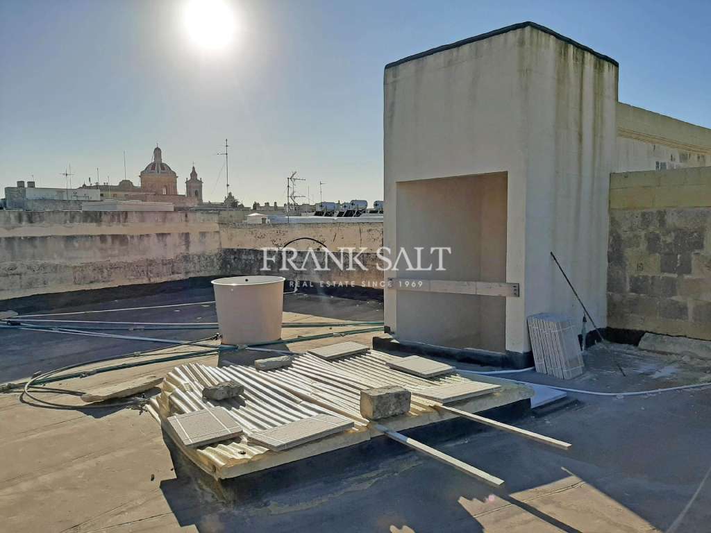 Commercial Property, For Sale