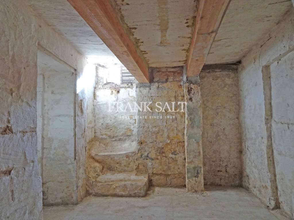 Commercial Property, For Sale