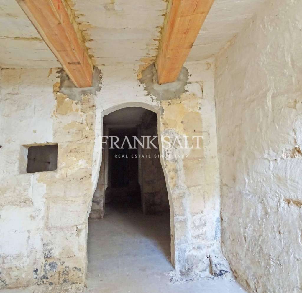 Commercial Property, For Sale