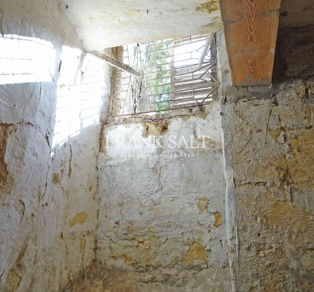 Commercial Property, For Sale