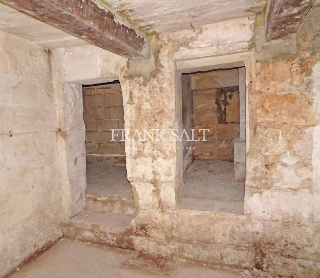 Commercial Property, For Sale