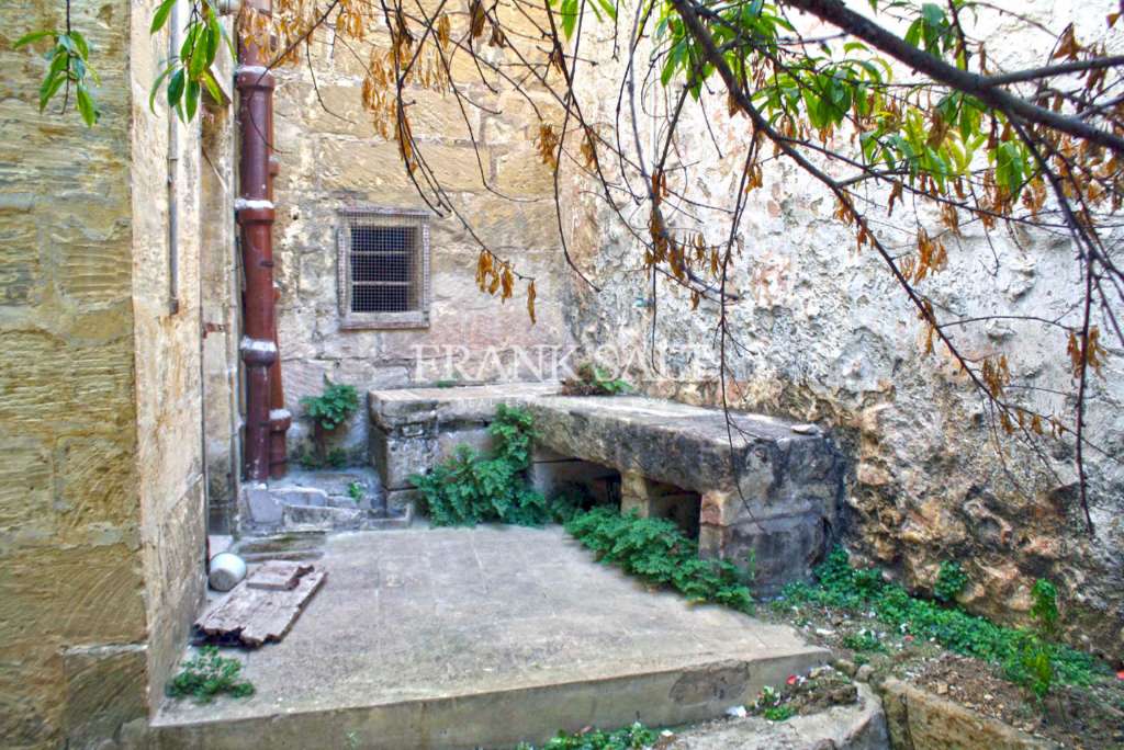 6 Bed, HouseFor Sale, Victoria, Gozo 6 Bed, HouseFor Sale, Victoria, Gozo