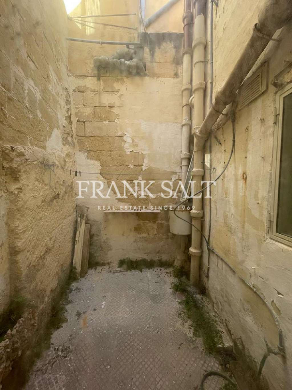 2 Bed, ApartmentFor Sale, Kalkara, Malta
