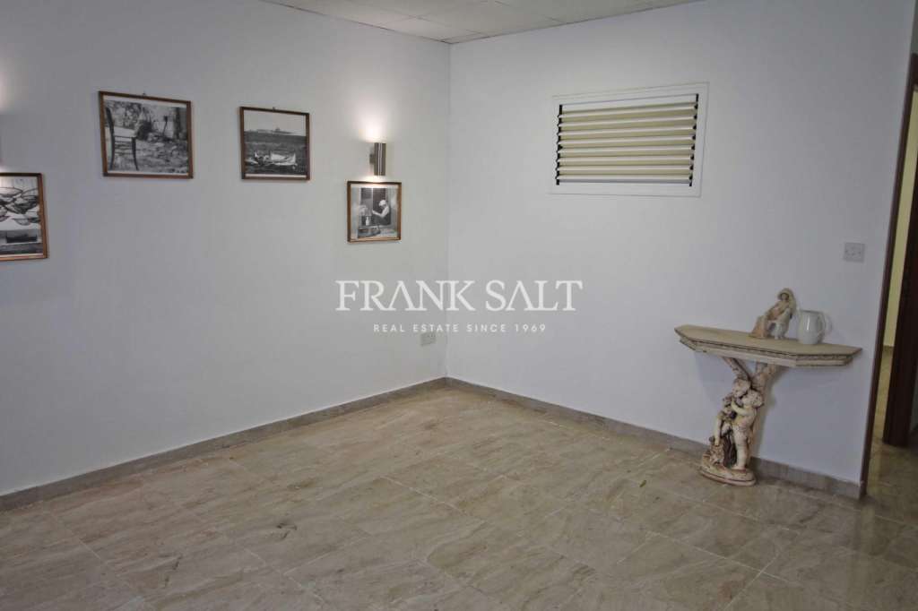 Commercial Property, For Sale