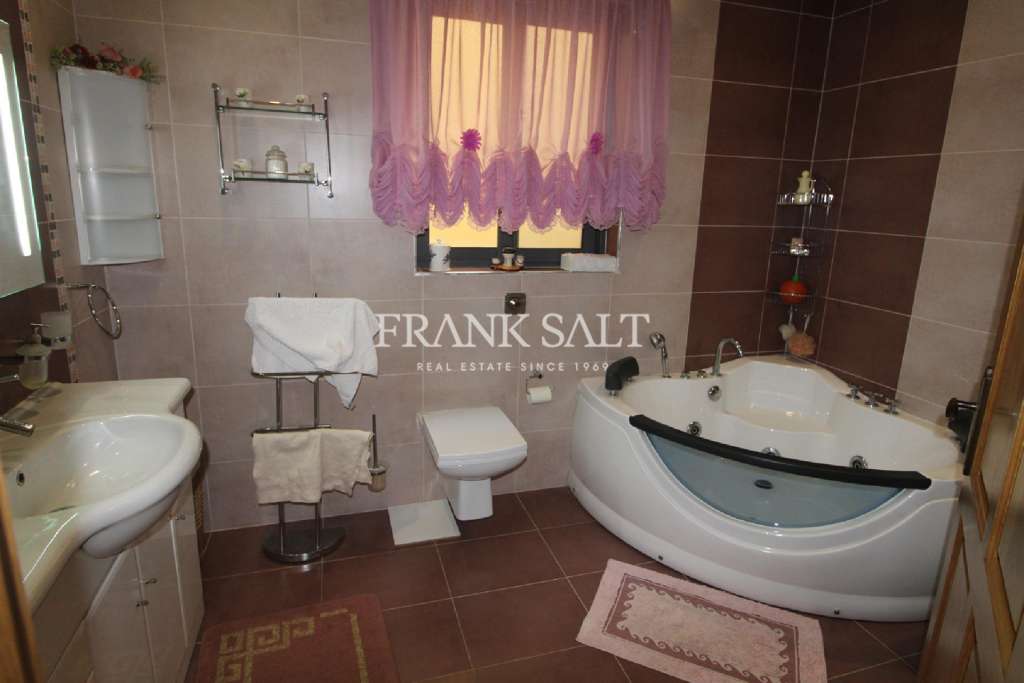 3 Bed, ApartmentFor Sale, Fgura, Malta
