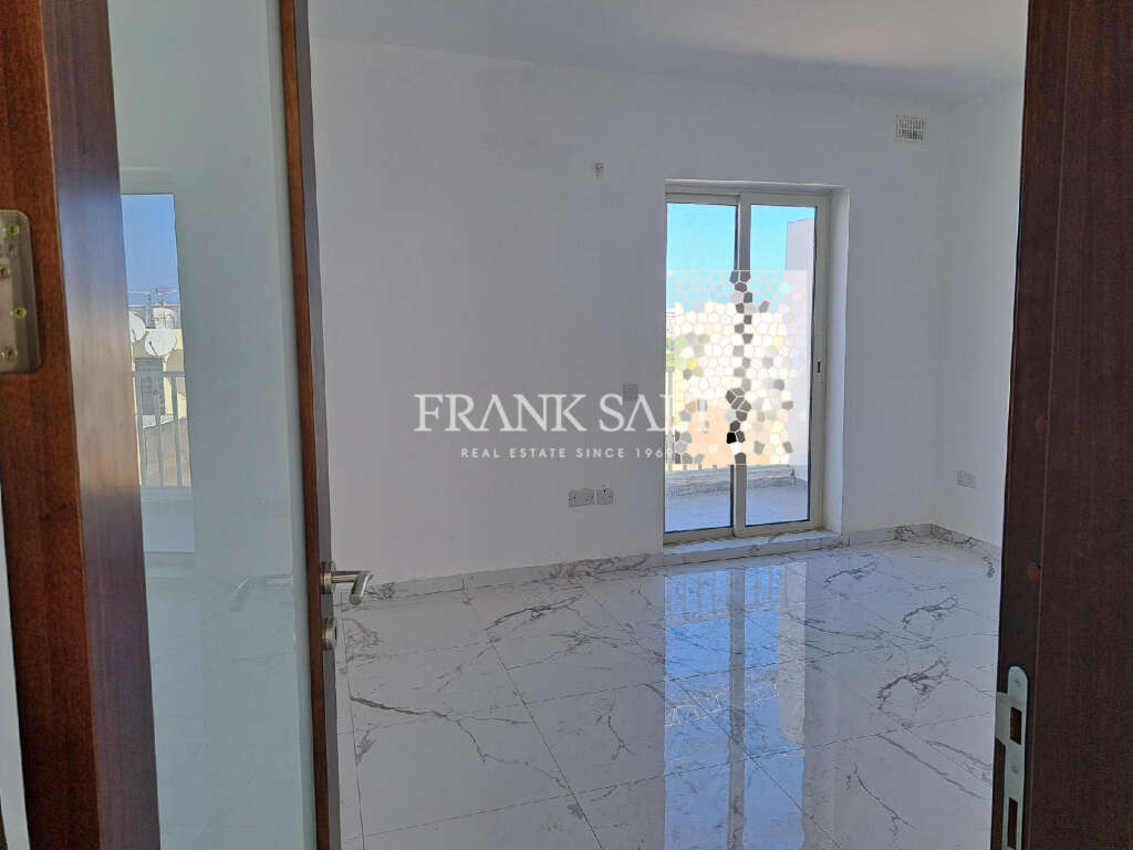 3 Bed, ApartmentFor Sale, Qawra, Malta