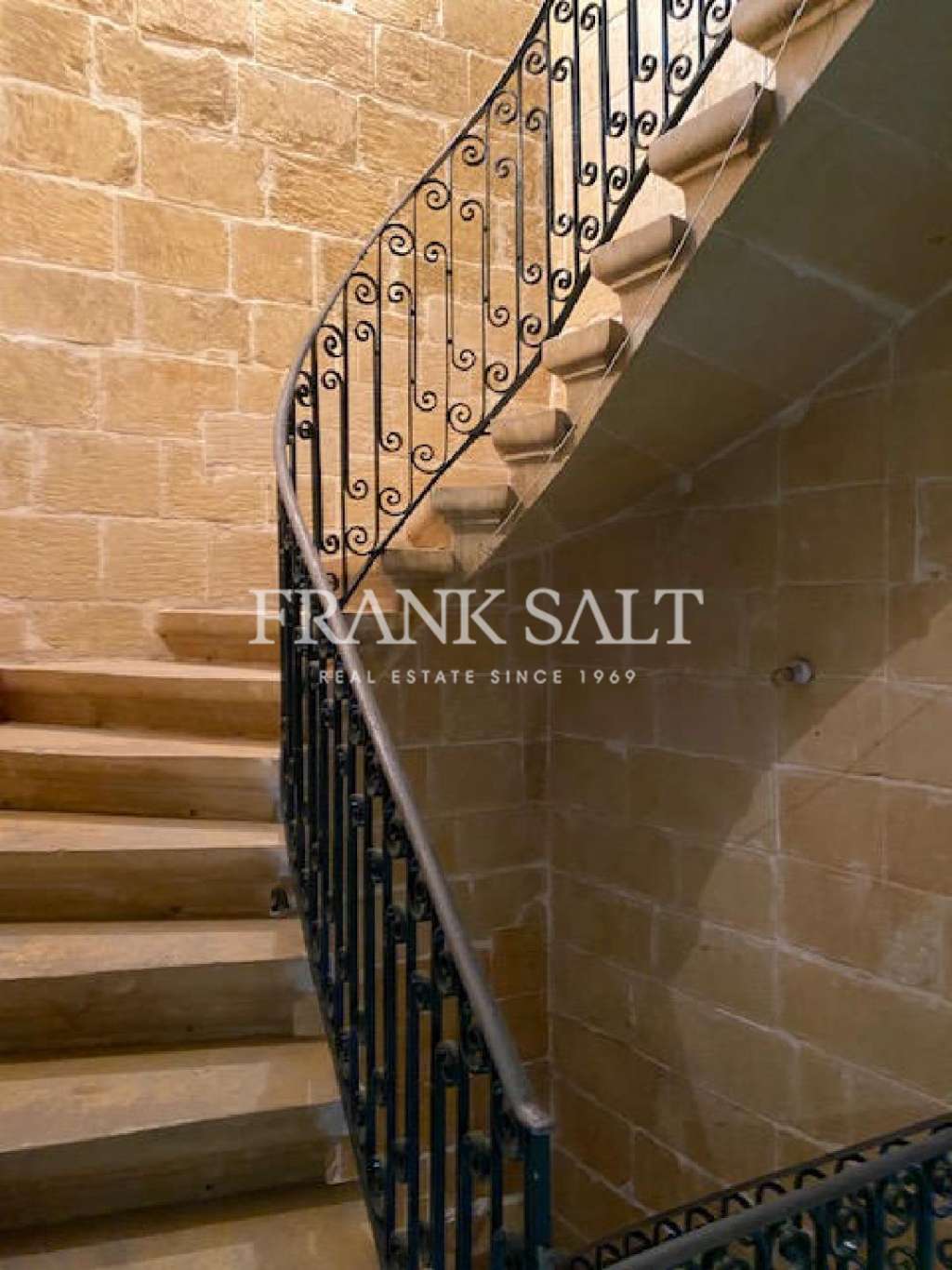 Commercial Property, For Sale