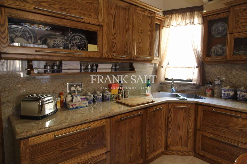 3 Bed, ApartmentFor Sale, Marsascala, Malta