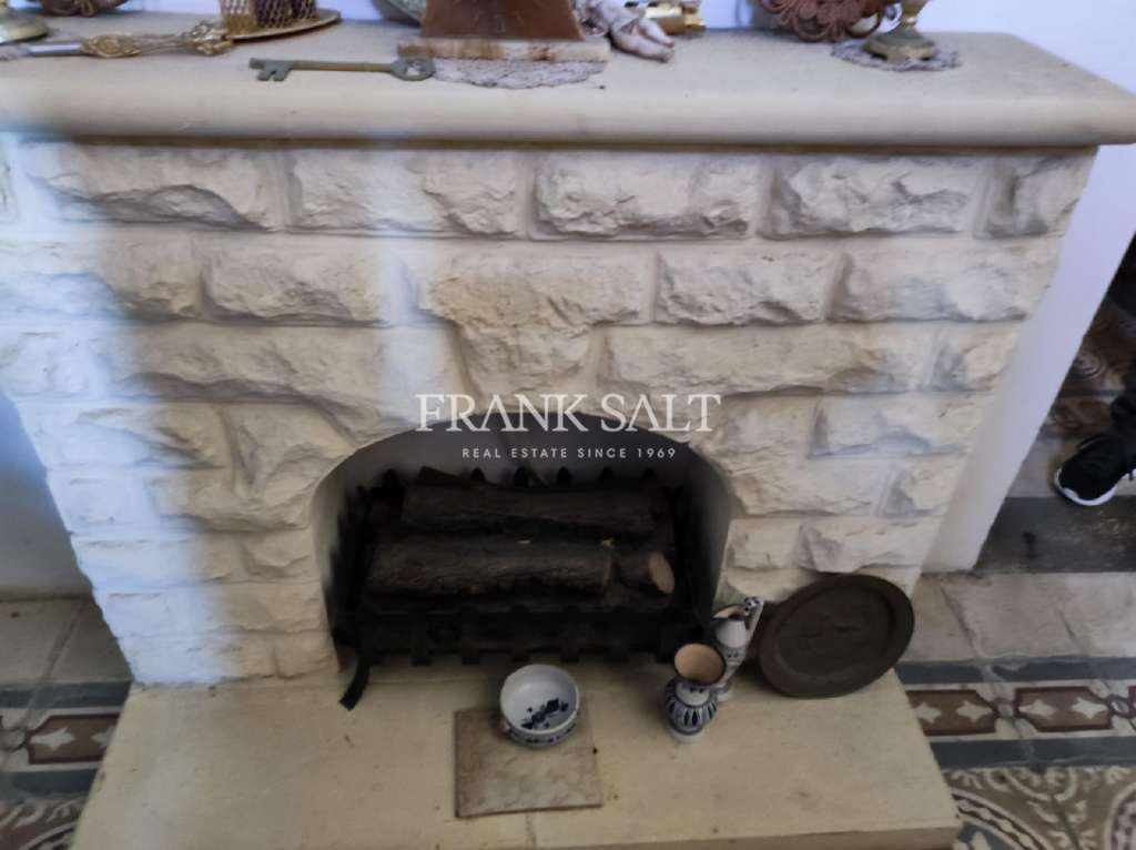 2 Bed, HouseFor Sale, Ghajnsielem, Gozo