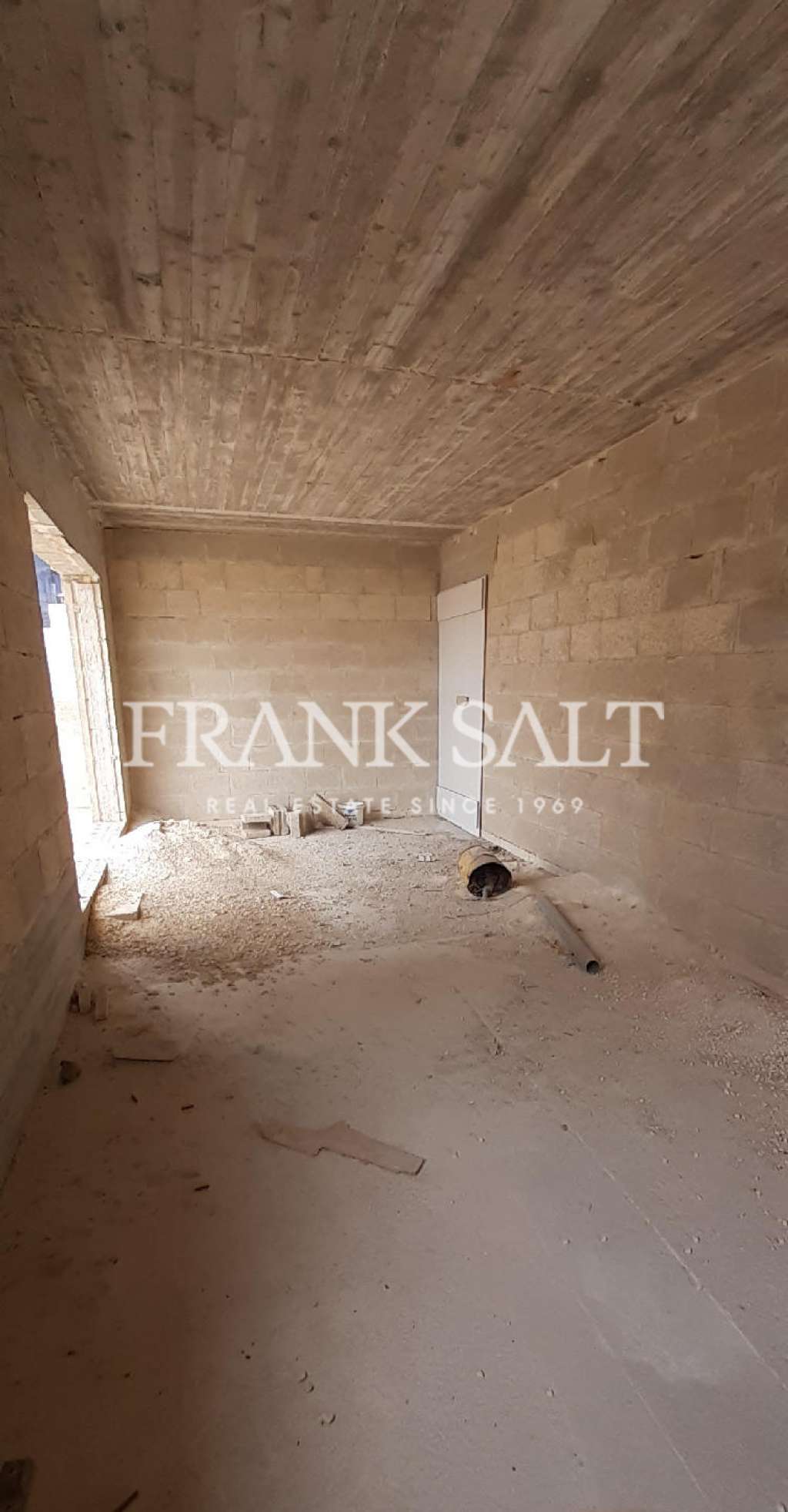 Commercial Property, For Sale