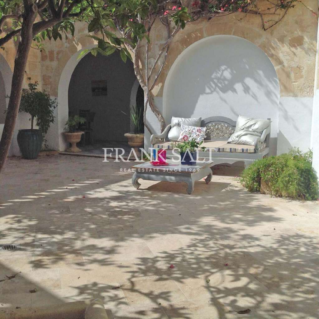 Commercial Property, For Sale