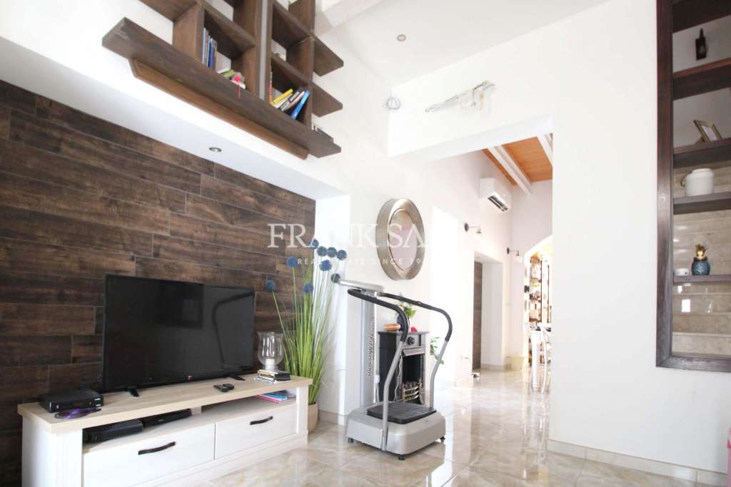 2 Bed, HouseFor Sale, Qormi, Malta