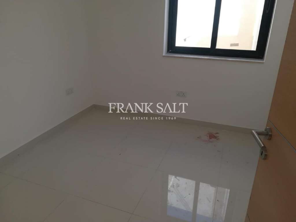 2 Bed, ApartmentFor Sale, Qawra, Malta