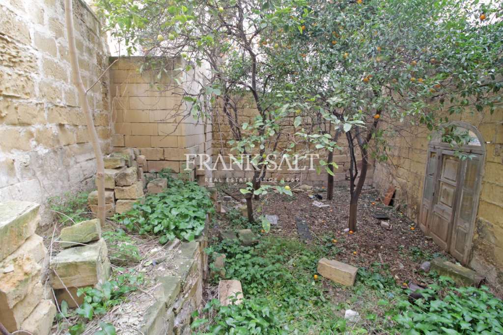 10 Bed, HouseFor Sale, Hamrun, Malta