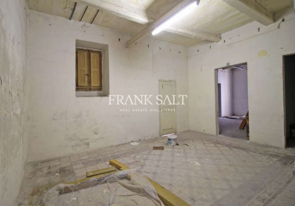 10 Bed, HouseFor Sale, Hamrun, Malta