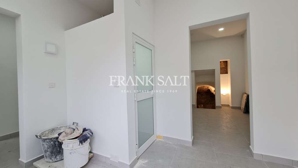 Commercial Property, For Sale