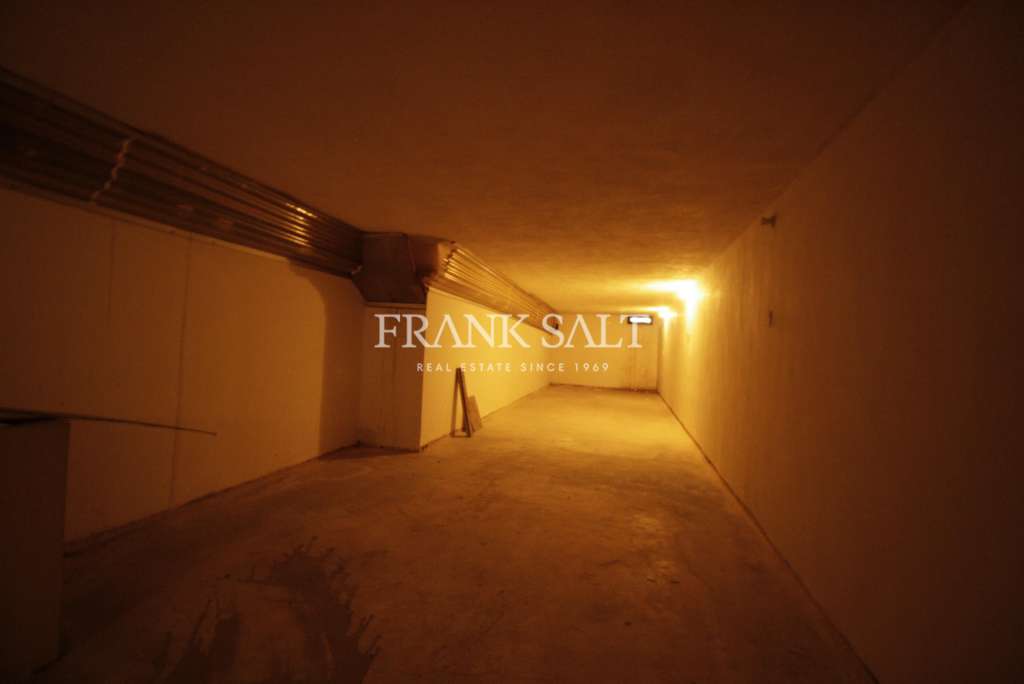 Commercial Property, For Sale