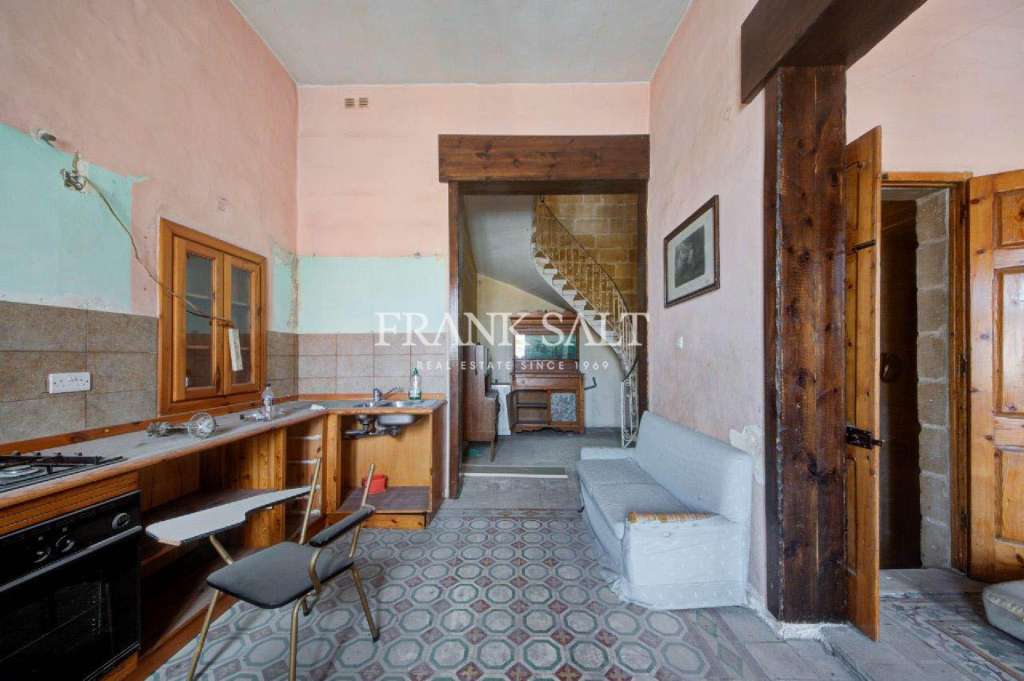 Commercial Property, For Sale