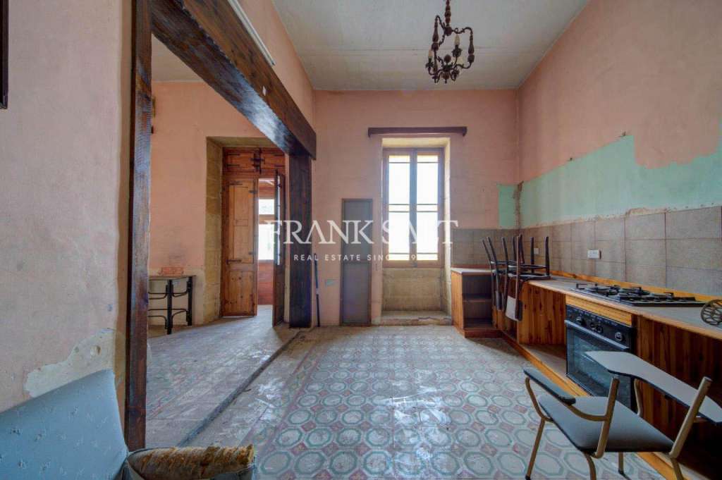 Commercial Property, For Sale