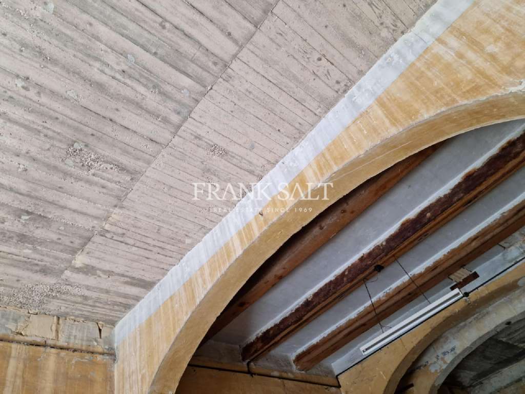 Commercial Property, For Sale