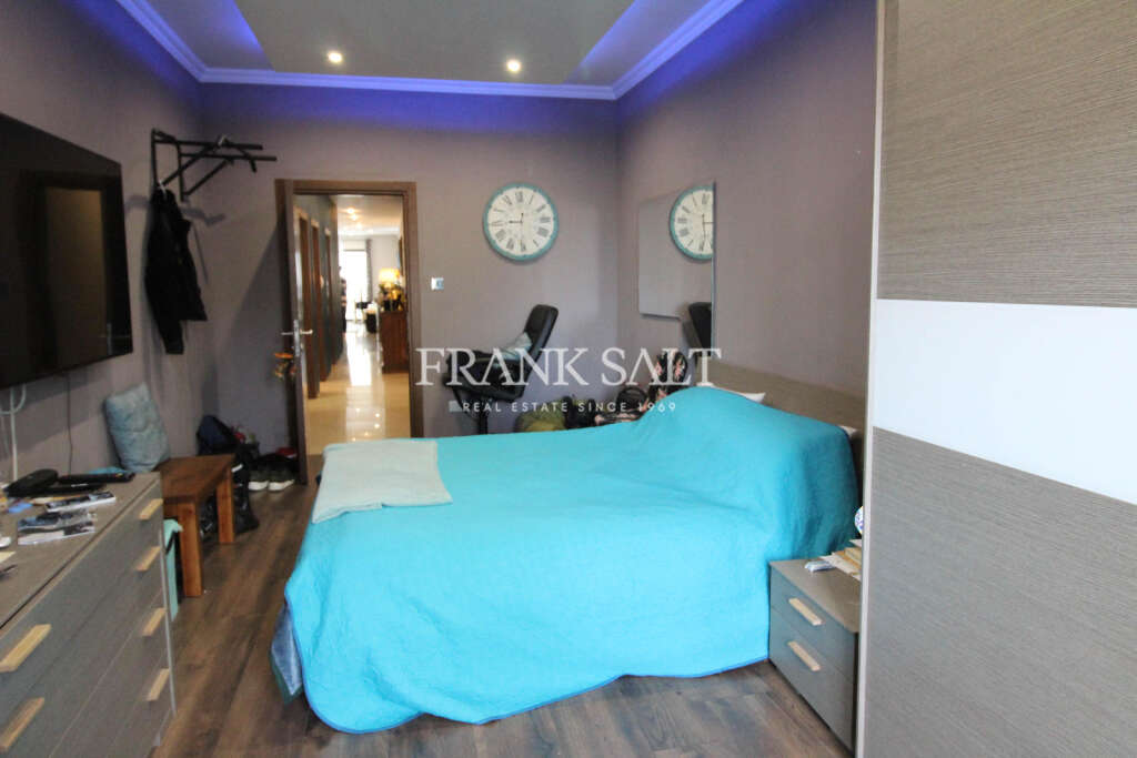 3 Bed, ApartmentFor Sale, Bahar ic-Caghaq, Malta