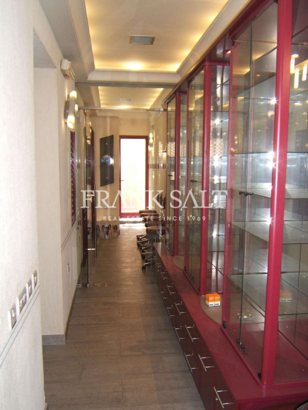 Commercial Property, For Sale