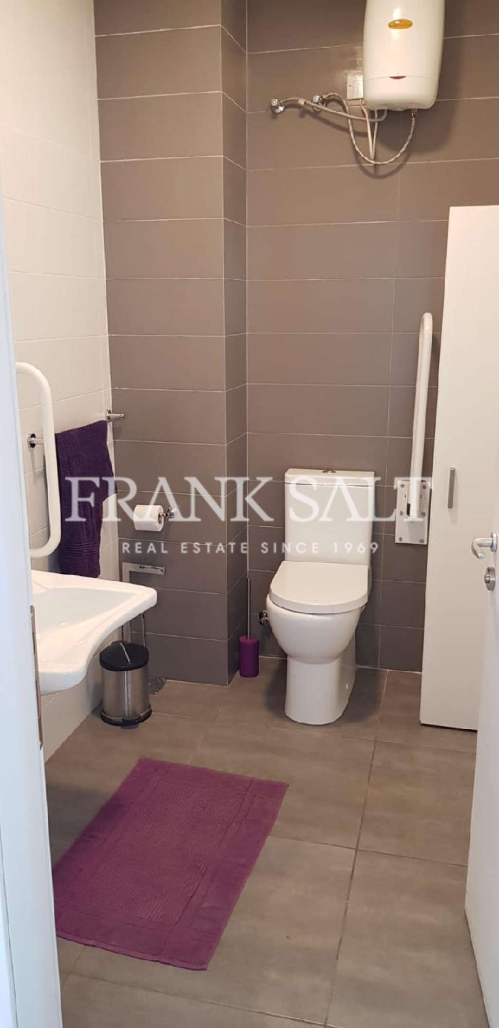 Commercial Property, For Sale