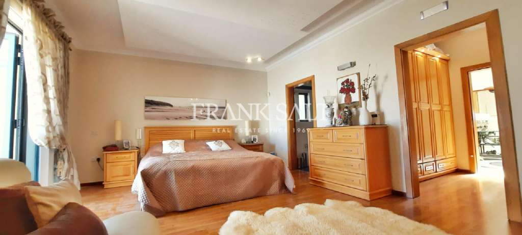 3 Bed, ApartmentFor Sale, Xemxija, Malta
