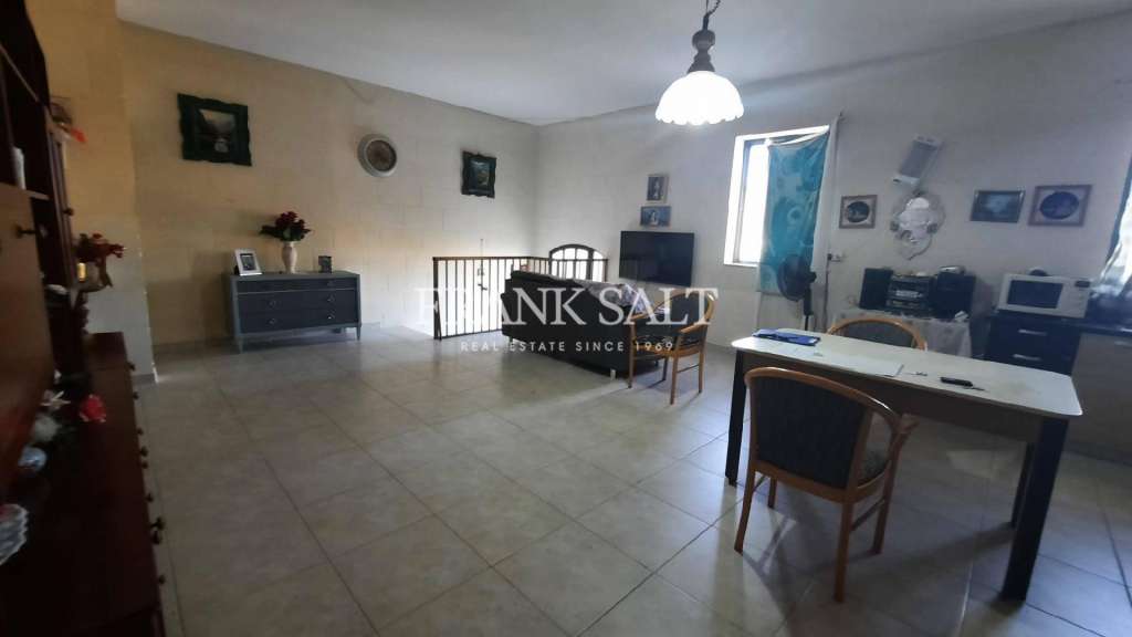 3 Bed, ApartmentFor Sale, Iz-Zebbug, Gozo
