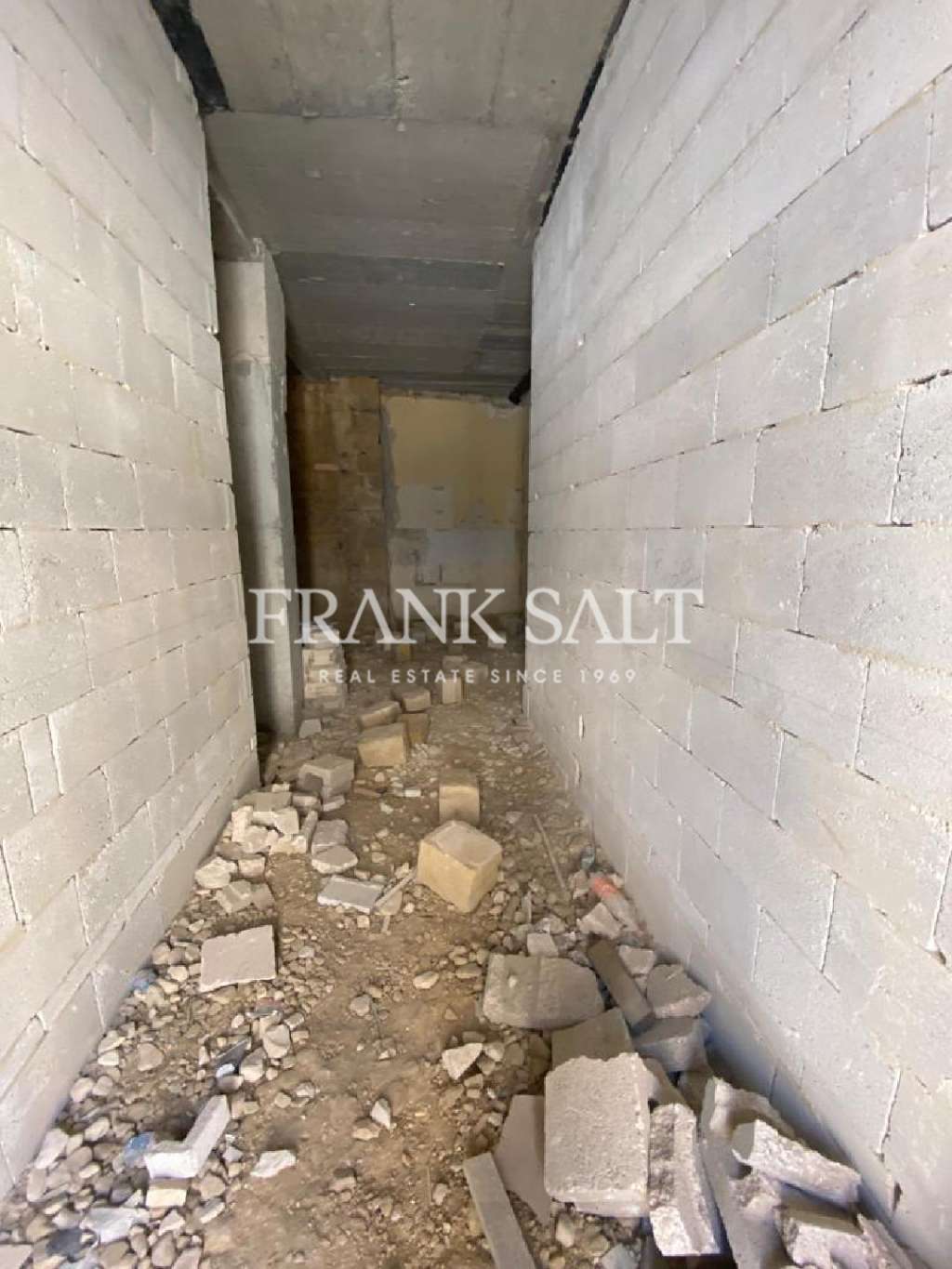 1 Bed, ApartmentFor Sale, Luqa, Malta