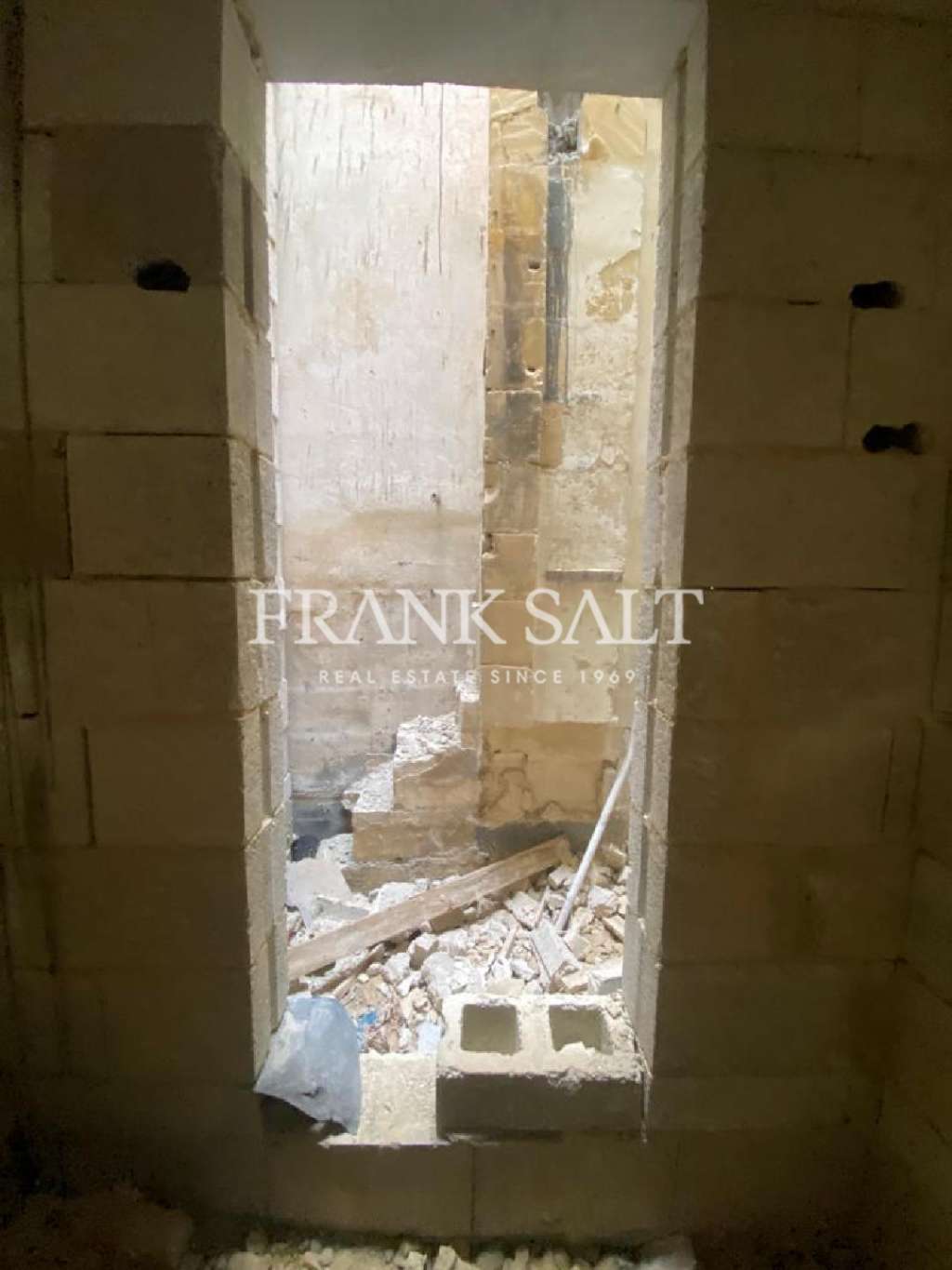 1 Bed, ApartmentFor Sale, Luqa, Malta