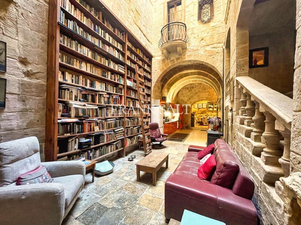 6 Bed, HouseFor Sale, Valletta, Malta 6 Bed, HouseFor Sale, Valletta, Malta