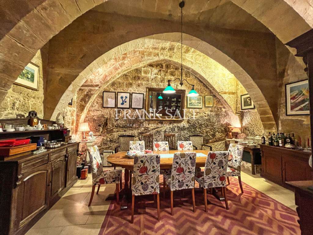 6 Bed, HouseFor Sale, Valletta, Malta 6 Bed, HouseFor Sale, Valletta, Malta
