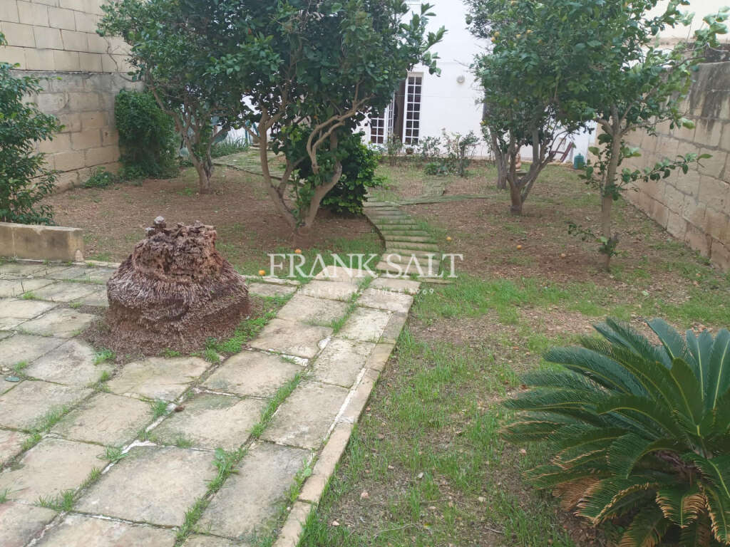 2 Bed, ApartmentFor Sale, Ghajnsielem, Gozo