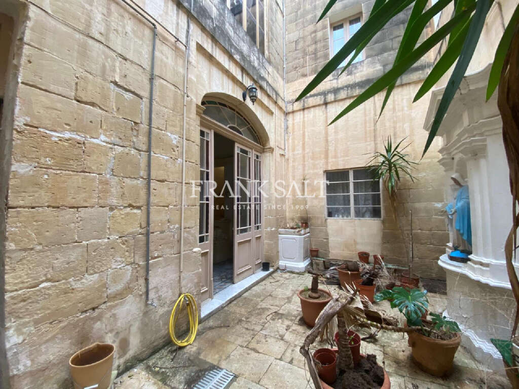 7 Bed, HouseFor Sale, Qormi, Malta 7 Bed, HouseFor Sale, Qormi, Malta