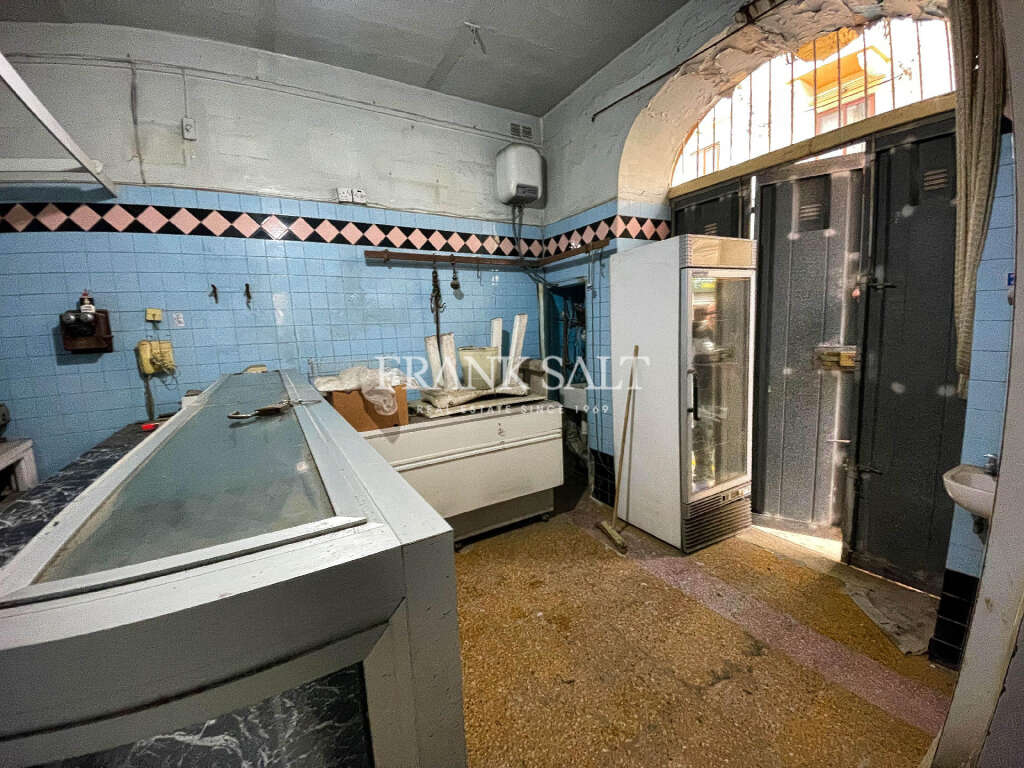 Commercial Property, For Sale