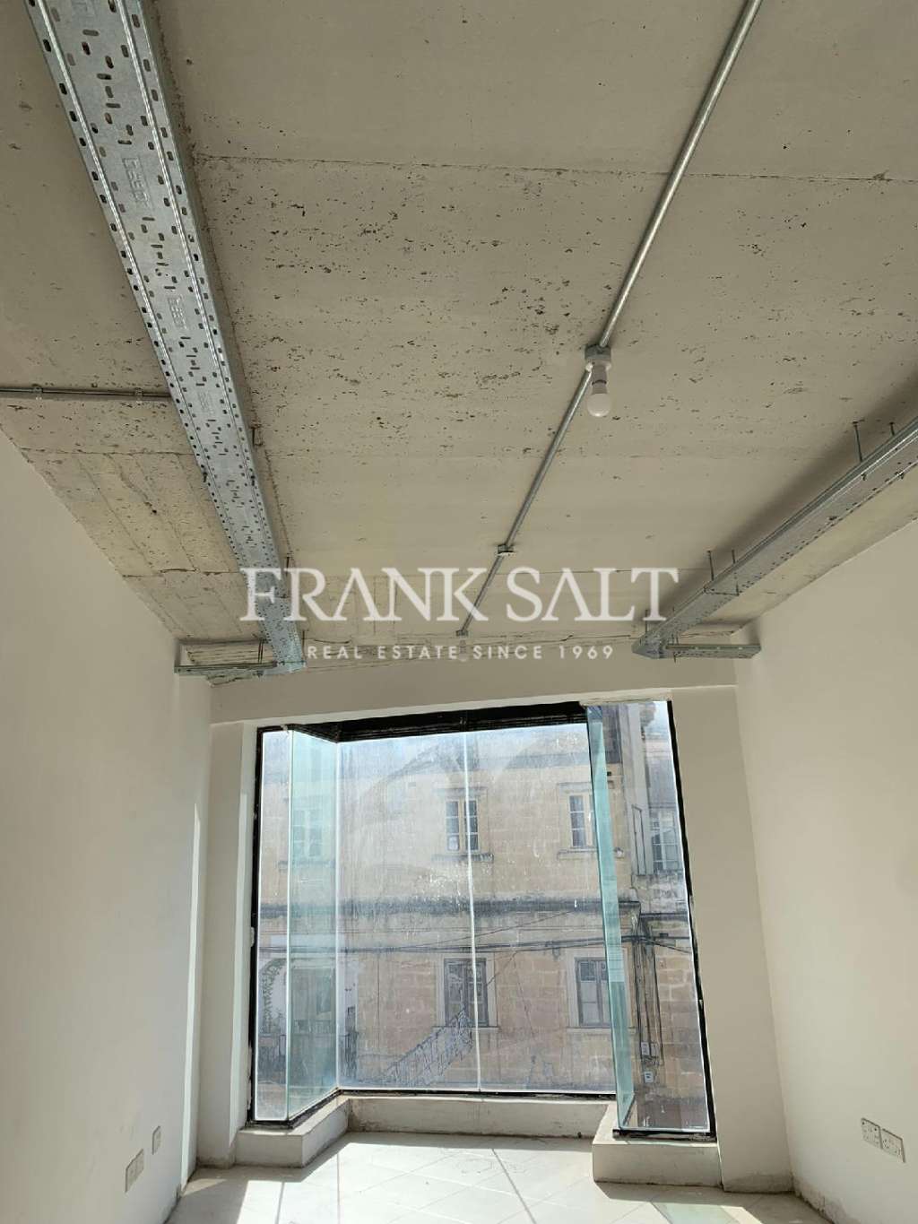 Commercial Property, For Sale