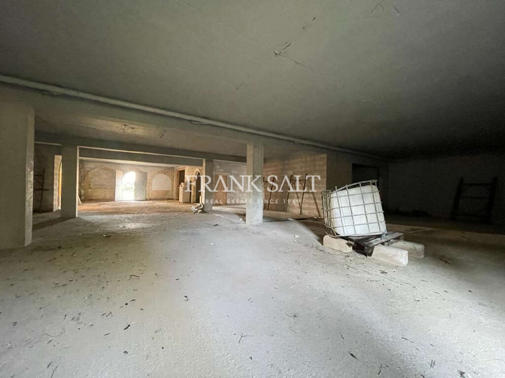 Commercial Property, For Sale