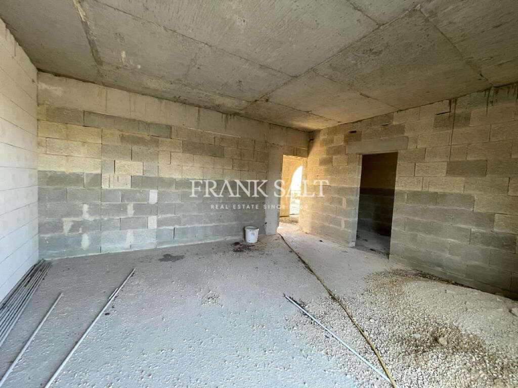 Commercial Property, For Sale