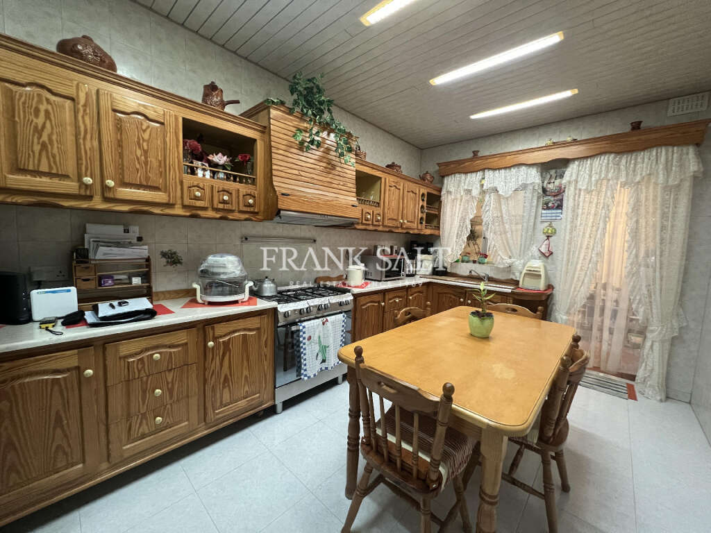 2 Bed, ApartmentFor Sale, Marsascala, Malta