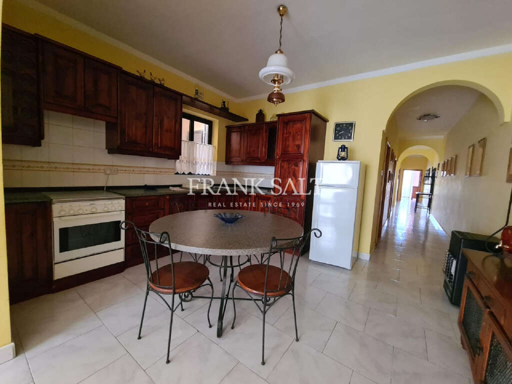 3 Bed, ApartmentFor Sale, Marsalforn, Gozo