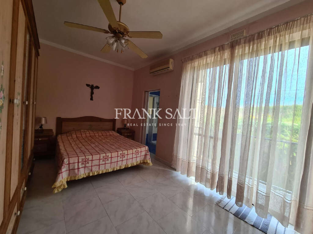 3 Bed, ApartmentFor Sale, Marsalforn, Gozo