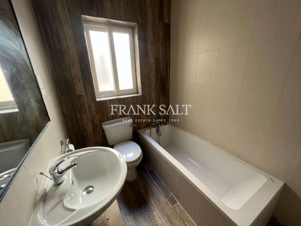 2 Bed, ApartmentFor Sale, Qawra, Malta