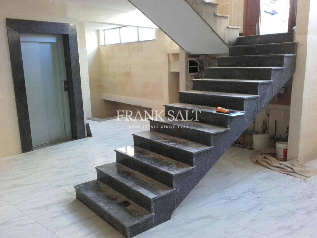 2 Bed, ApartmentFor Sale, Ghajnsielem, Gozo